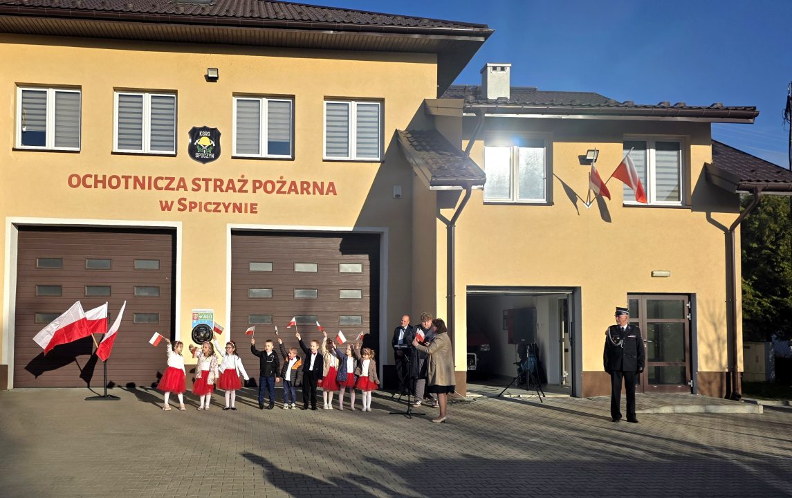 Miniaturka artykułu Uroczystość z okazji Święta Flagi Rzeczypospolitej Polskiej
