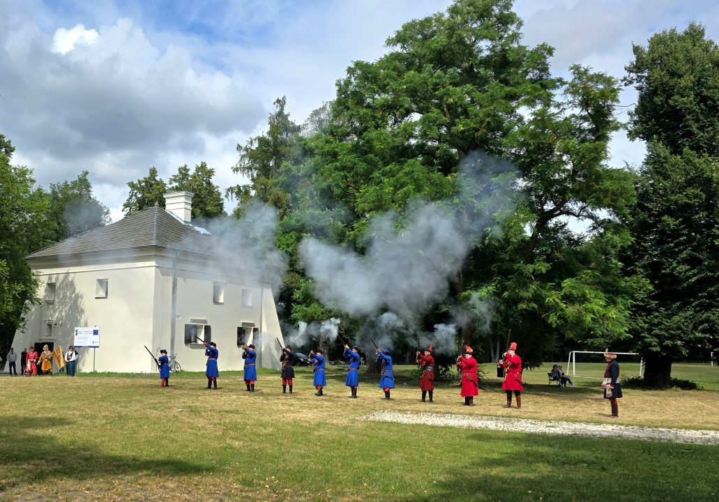 Miniaturka artykułu „Dziedzictwo łączy pokolenia” – wyjątkowe święto historii i lokalnego dziedzictwa za nami!